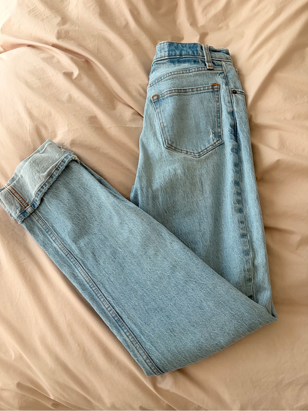Abercrombie ‘90s Straight Ultra High Rise | 25L